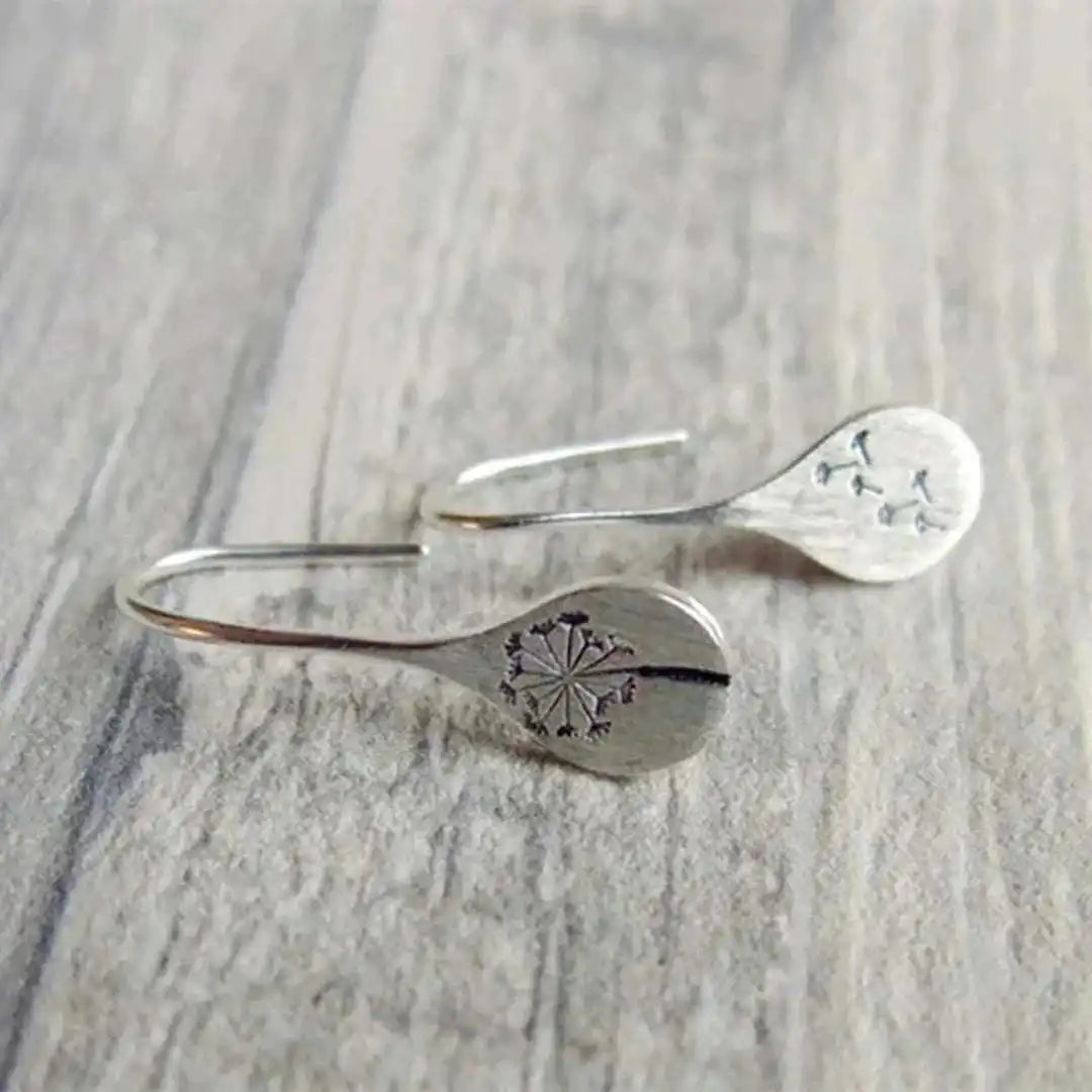 Pendientes vintage de flor en plata – imagen 3