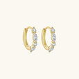 Aros de cristal llamativos y brillantes
