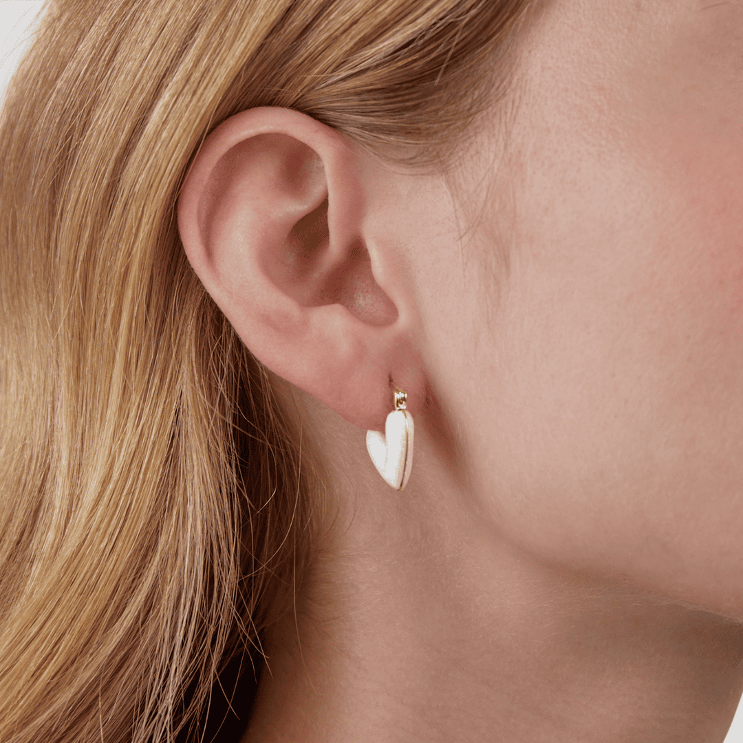 Pendientes corazón blanco puro – imagen 4