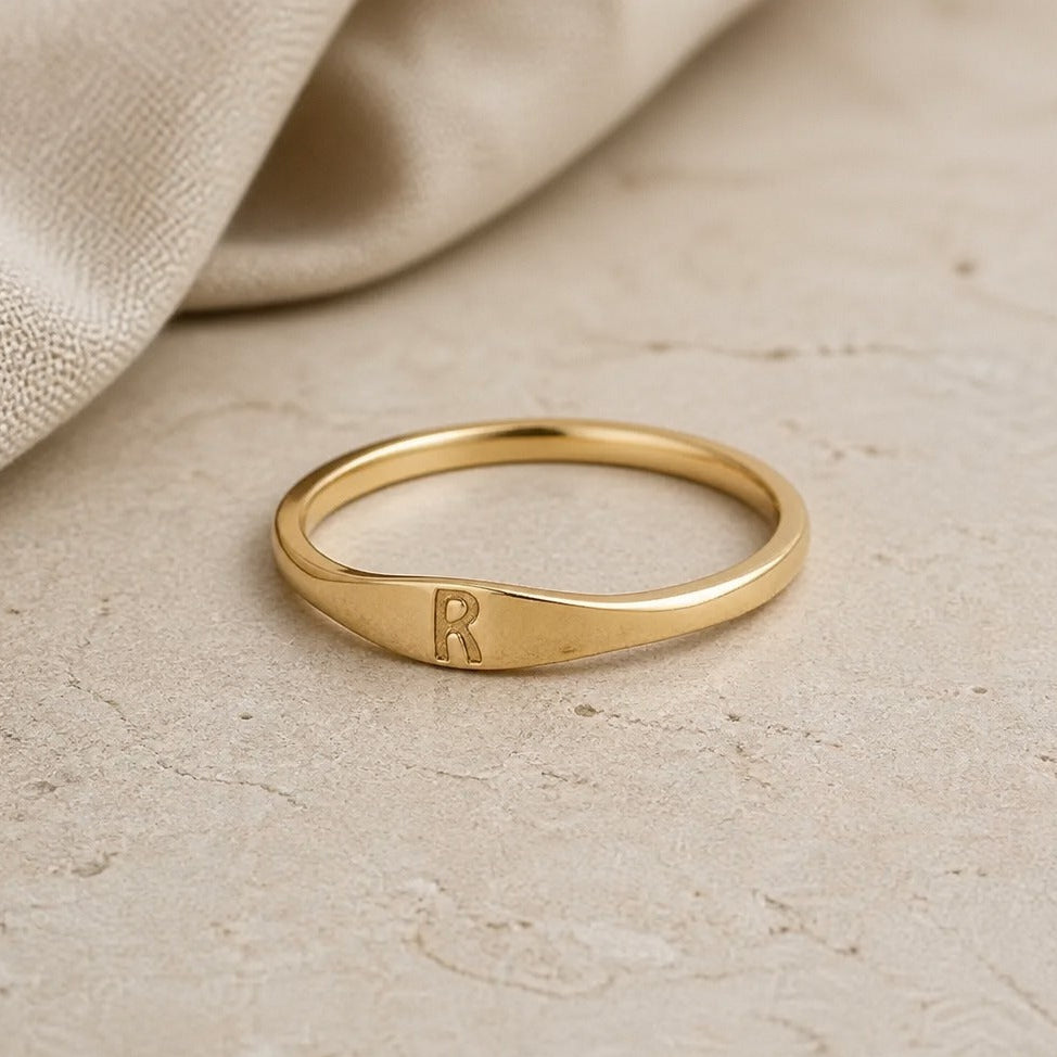 Colección de anillos con letras Liora – imagen 18