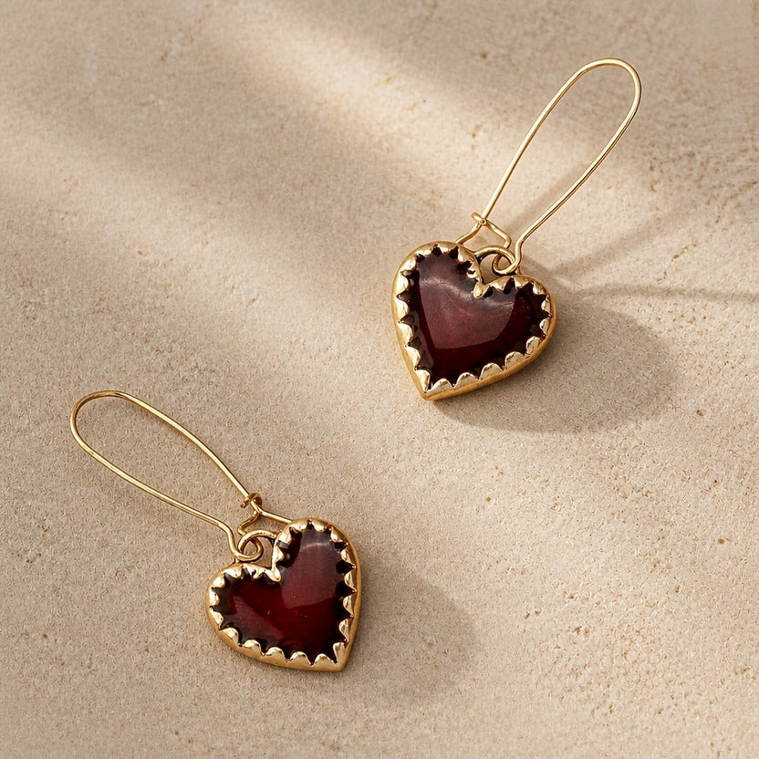 Pendientes colgantes dorados Corazón Rojo — Carmen, Lucía & Rocío