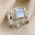 Anillo boho retro con piedra lunar – imagen 2