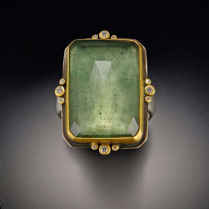 Anillo retro francés con cristal cuadrado