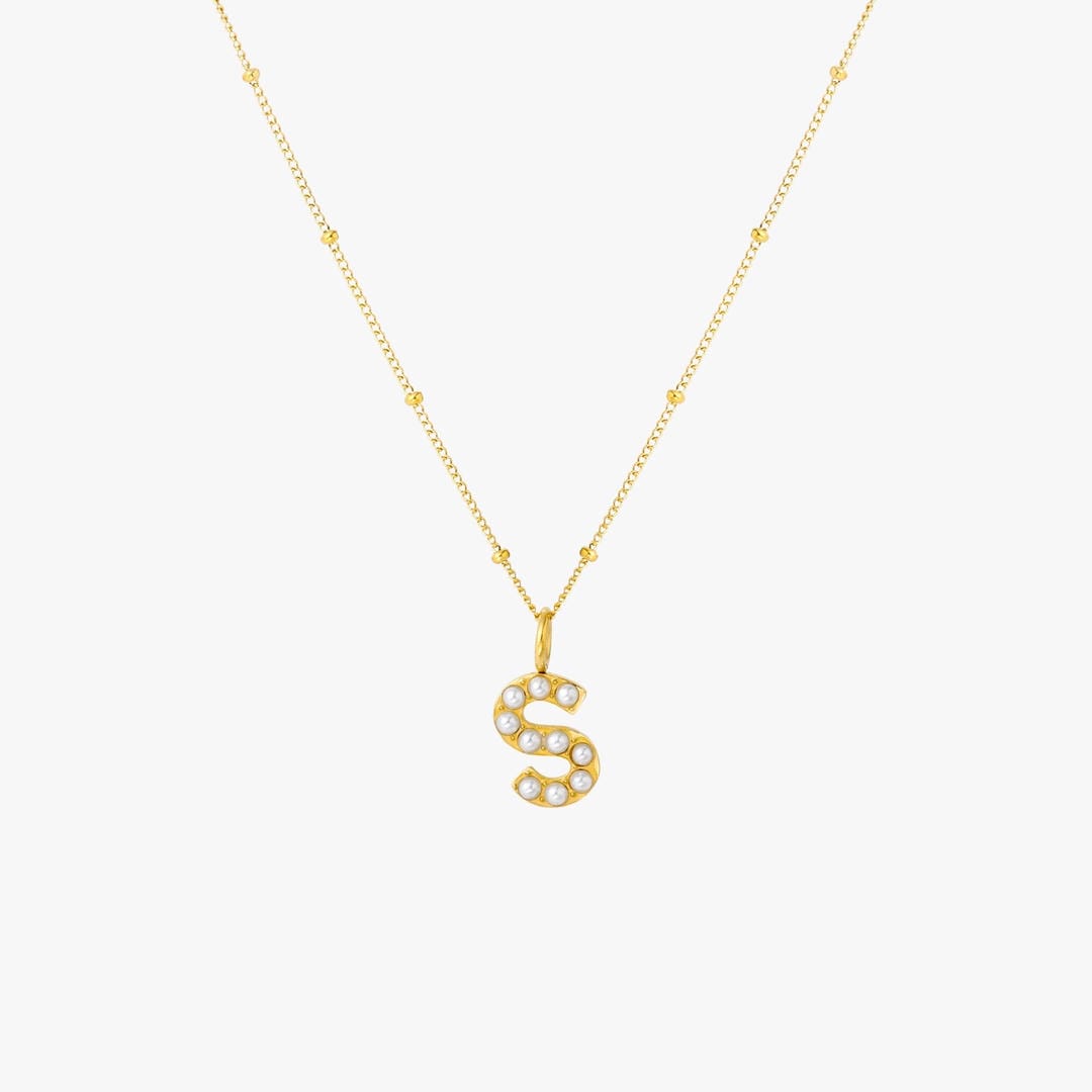 Collar con colgante inicial de perla – imagen 23