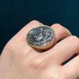 Anillo antiguo de oro con camafeo – imagen 3