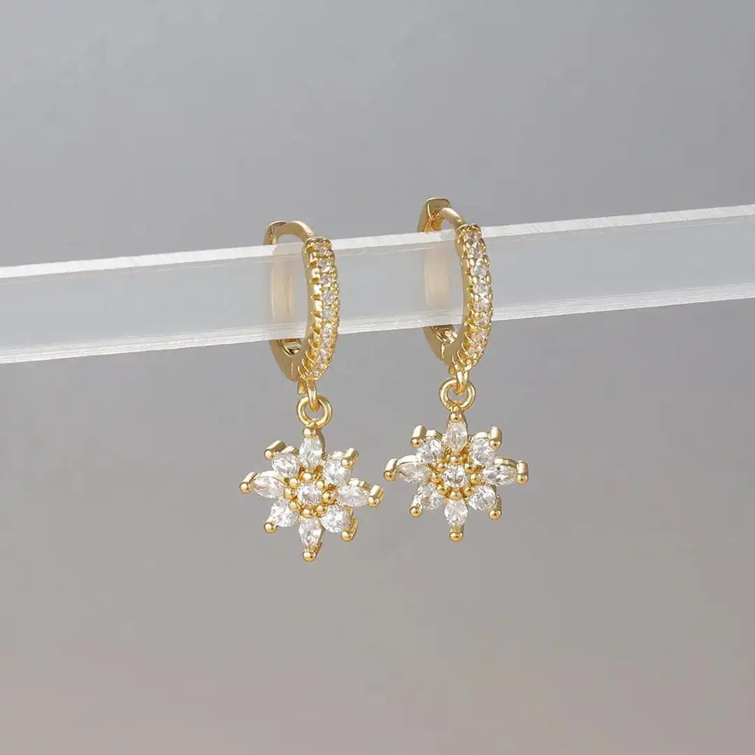 Pendientes colgantes clásicos de copo de nieve de cristal – imagen 5
