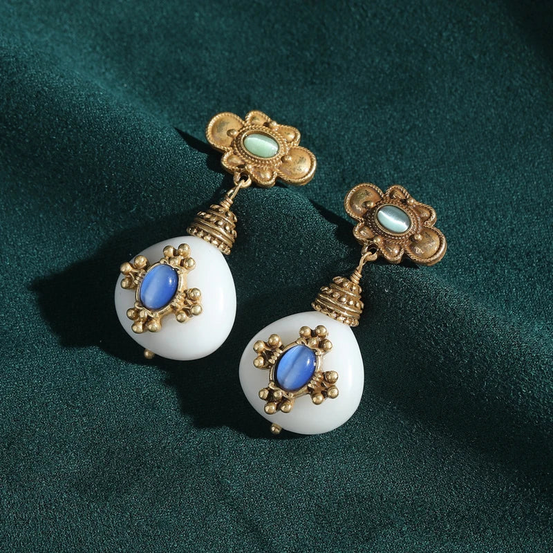 Pendientes royal de perla blanca en forma de gota – imagen 2