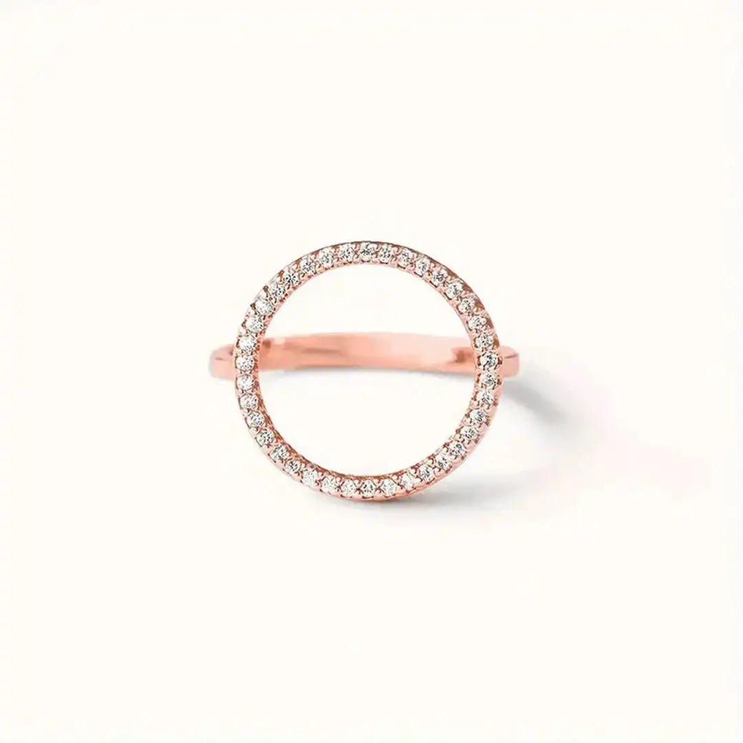Anillo redondo de circonita cúbica en círculo – imagen 5