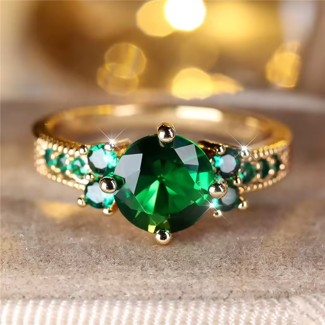 Anillo vintage Emerald en oro elegante
