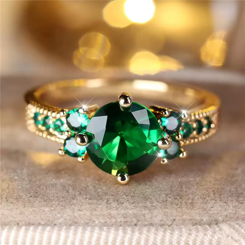 Anillo vintage Emerald en oro elegante