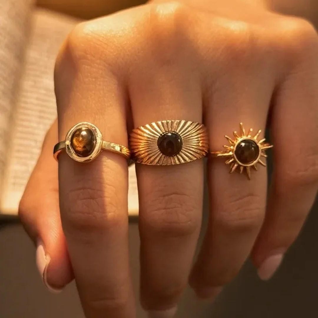Conjunto de tres anillos dorados Solar — Carmen, Lucía & Rocío