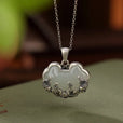 Collar de jade Hotan plateado