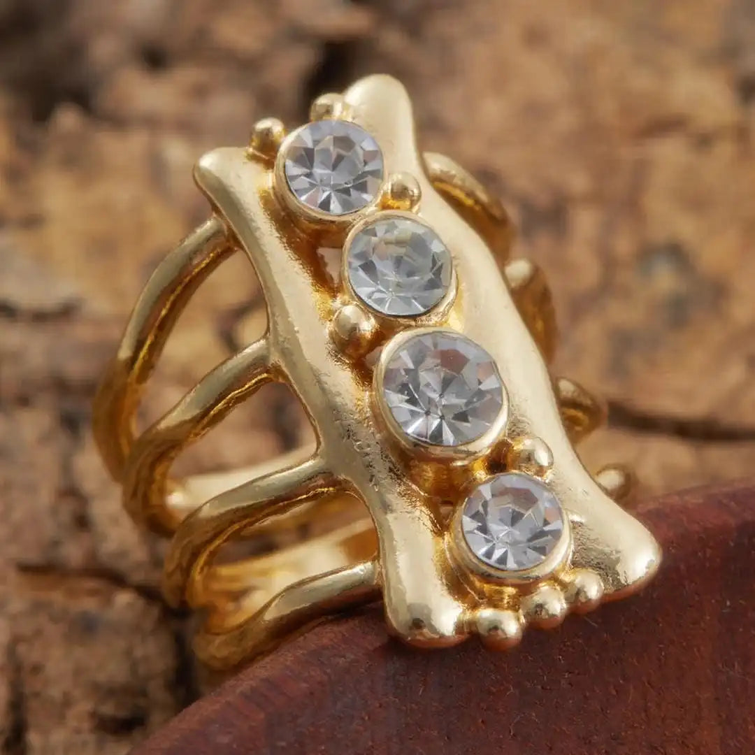 Anillo multibanda dorado refinado con cristales – imagen 2
