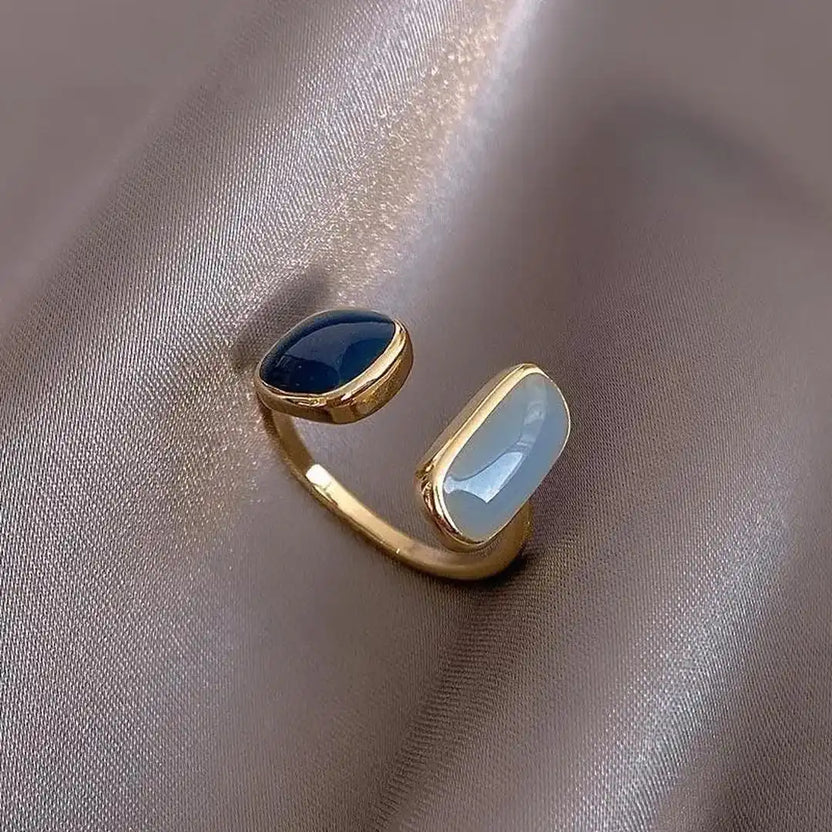 Anillo ajustable bohemio con piedra azul