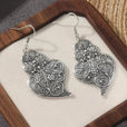 Pendientes encantadores de hoja plateada – imagen 3