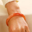 Pulsera acrílica semitransparente – imagen 4