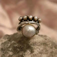 Anillo clásico de plata con perla en órbita – imagen 2