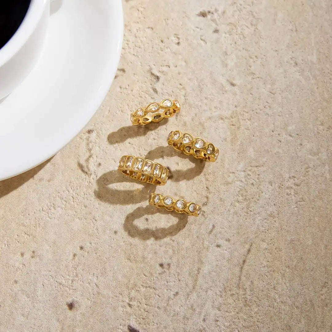 Set variado de anillos de circonita talla baguette – imagen 2