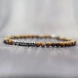 Pulsera atemporal de roca volcánica – imagen 3