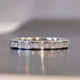 Anillo minimalista de circonita en plata – imagen 3