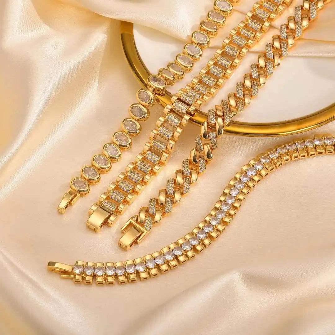 Conjunto de pulseras ajustables doradas con circonitas cúbicas chunky – imagen 2