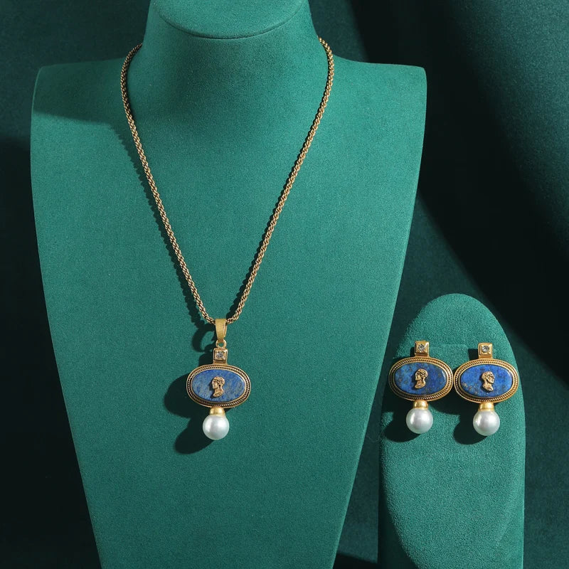 Conjunto de collar y pendientes camafeo de lapislázuli antiguo