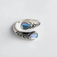Anillo vintage ajustable de plata con piedra azul – imagen 2