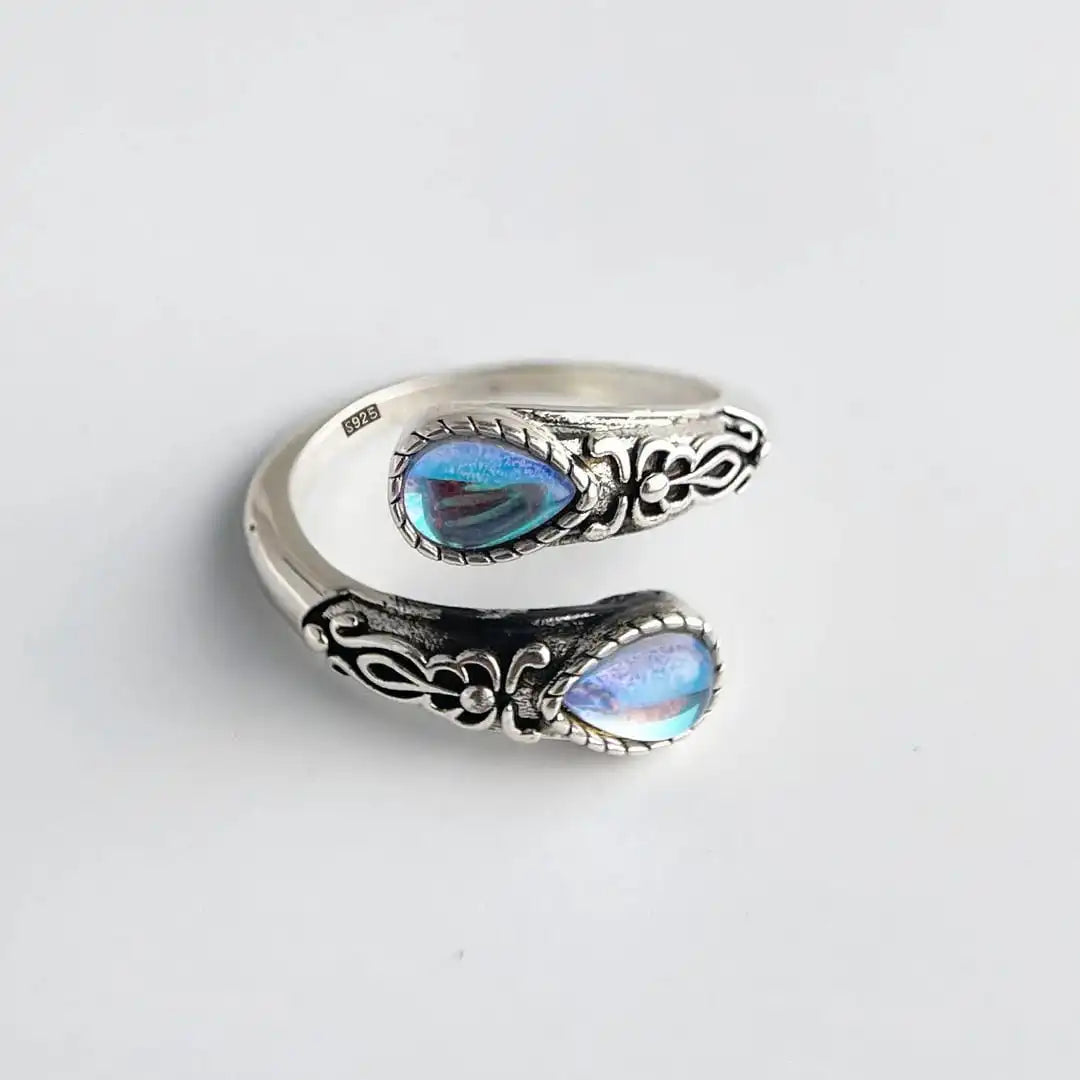Anillo vintage ajustable de plata con piedra azul – imagen 2