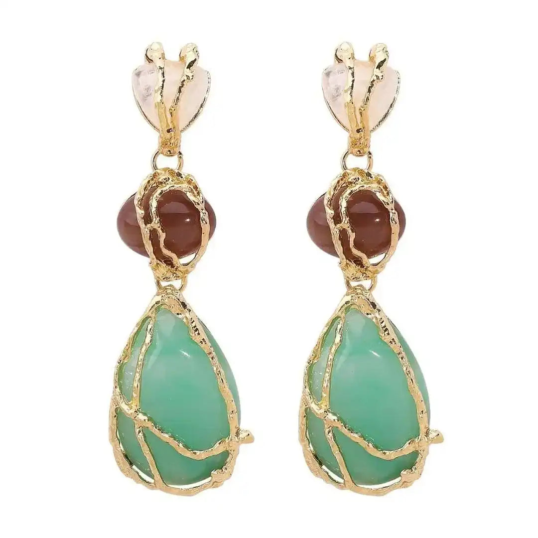 Pendientes vintage dorados con colgante de gota – imagen 4