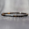 Pulsera atemporal de roca volcánica – imagen 4