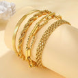 Set de pulseras apilables doradas con perlas – imagen 5