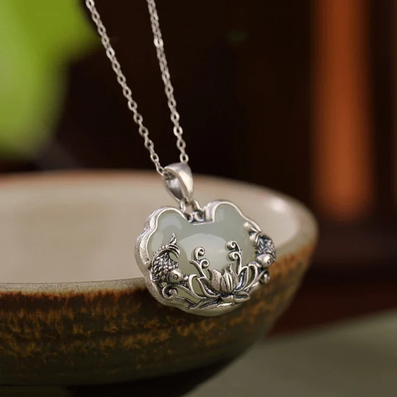 Collar de jade Hotan plateado – imagen 2