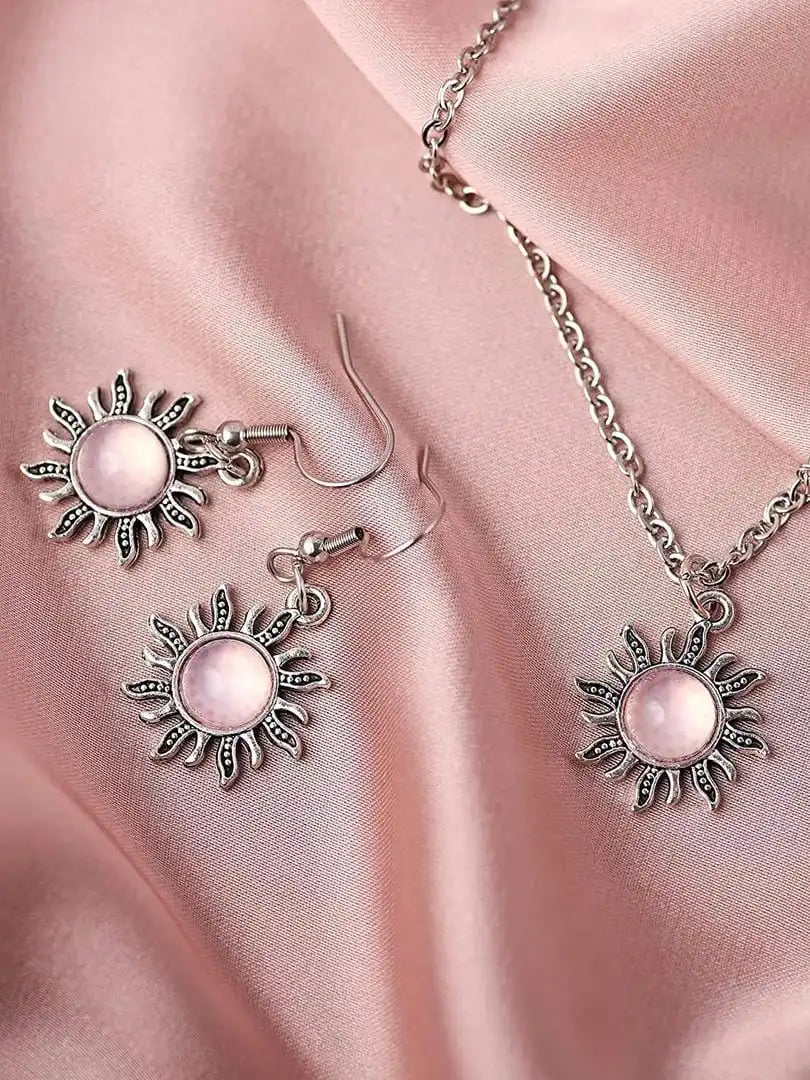 Conjunto de collar de ojo de gato con destello solar — Carmen, Lucía & Rocío