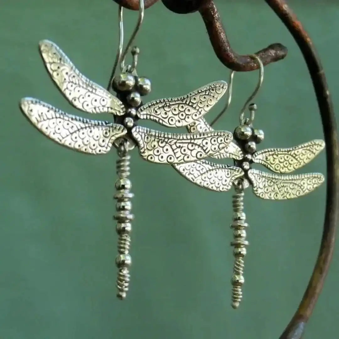 Pendientes retro vintage de libélula plateados con diseño tallado