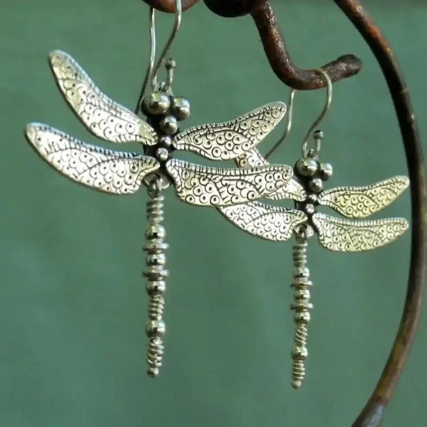 Pendientes retro vintage de libélula plateados con diseño tallado