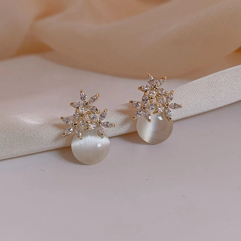 Pendientes florales de ópalo con perla colgante