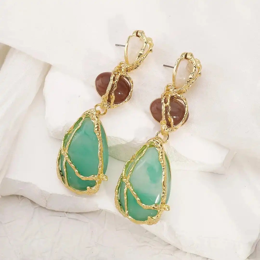 Pendientes vintage dorados con colgante de gota – imagen 2