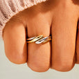 Anillo novedoso bicolor retorcido – imagen 2