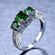 Anillo de esmeralda con toque escultórico – imagen 3