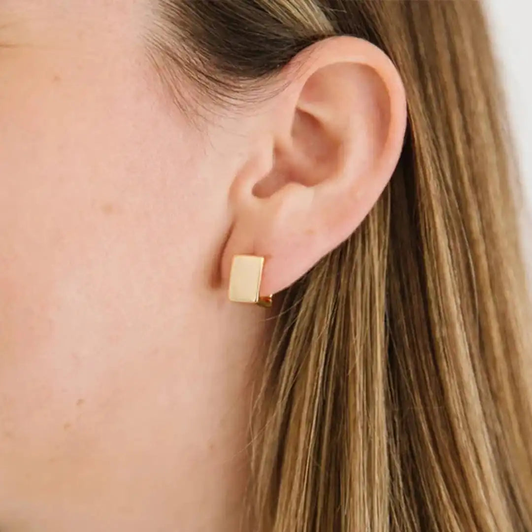 Pendientes geométricos cuadrados dorados – imagen 4