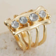 Anillo multibanda dorado refinado con cristales – imagen 4