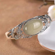 Brazalete hueco de plata con jade incrustado – imagen 3
