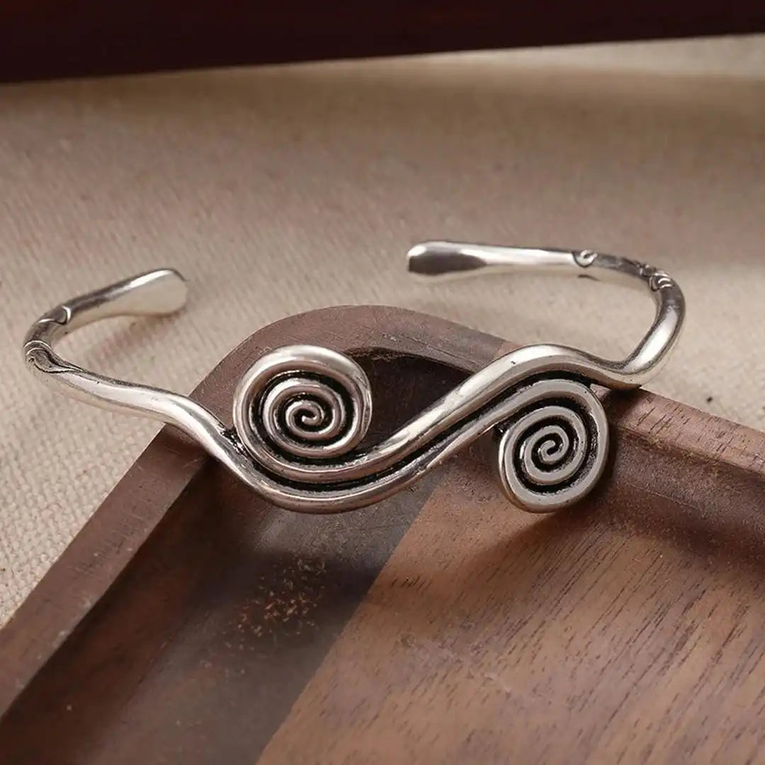 Pulsera brazalete clásica de doble espiral plateada – imagen 2