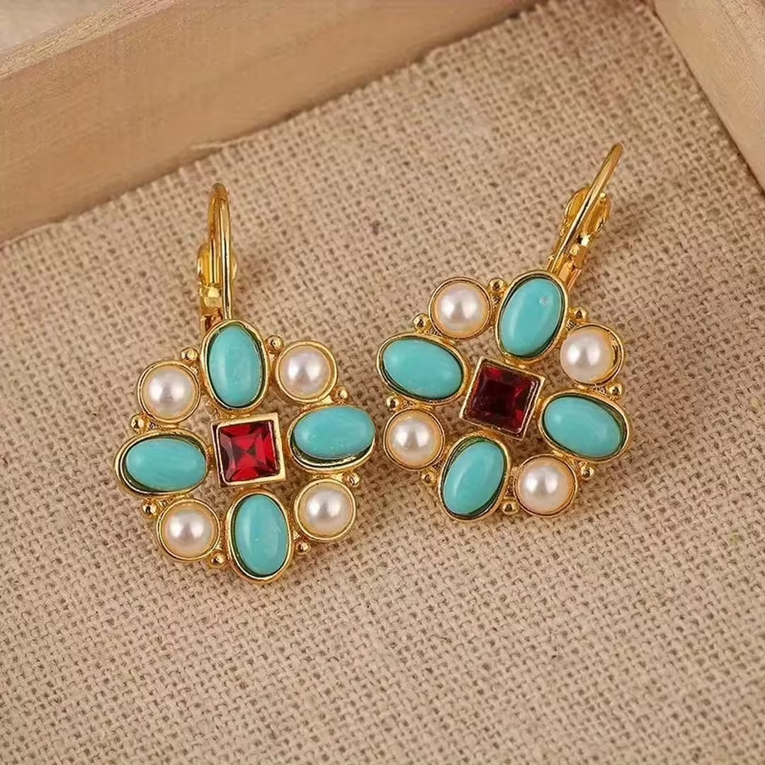 Pendientes vintage con perla y piedra preciosa – imagen 2