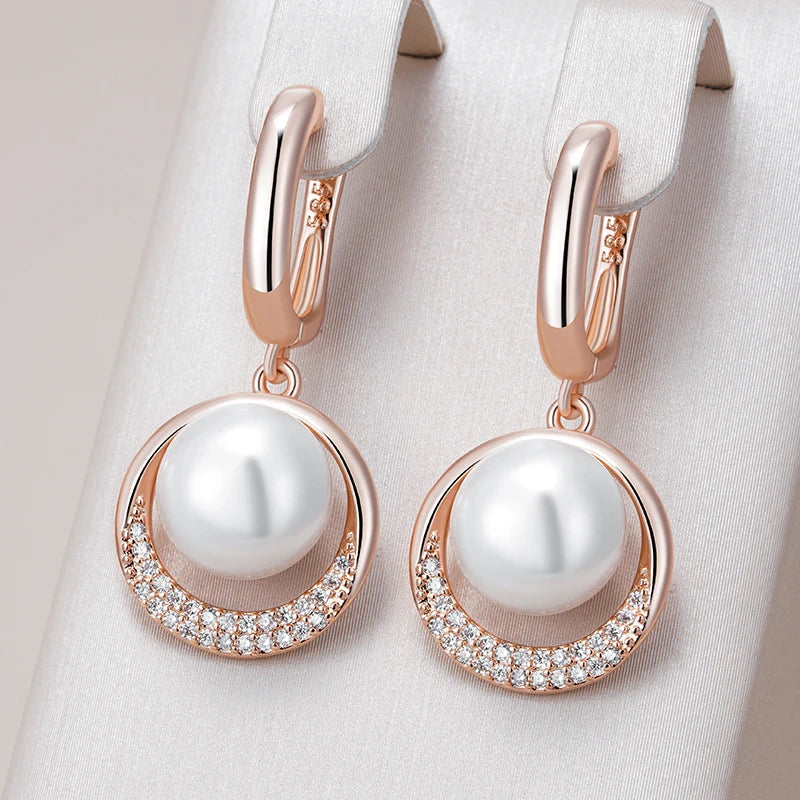 Pendientes colgantes Emblemáticos de oro rosa con perla — Carmen, Lucía & Rocío