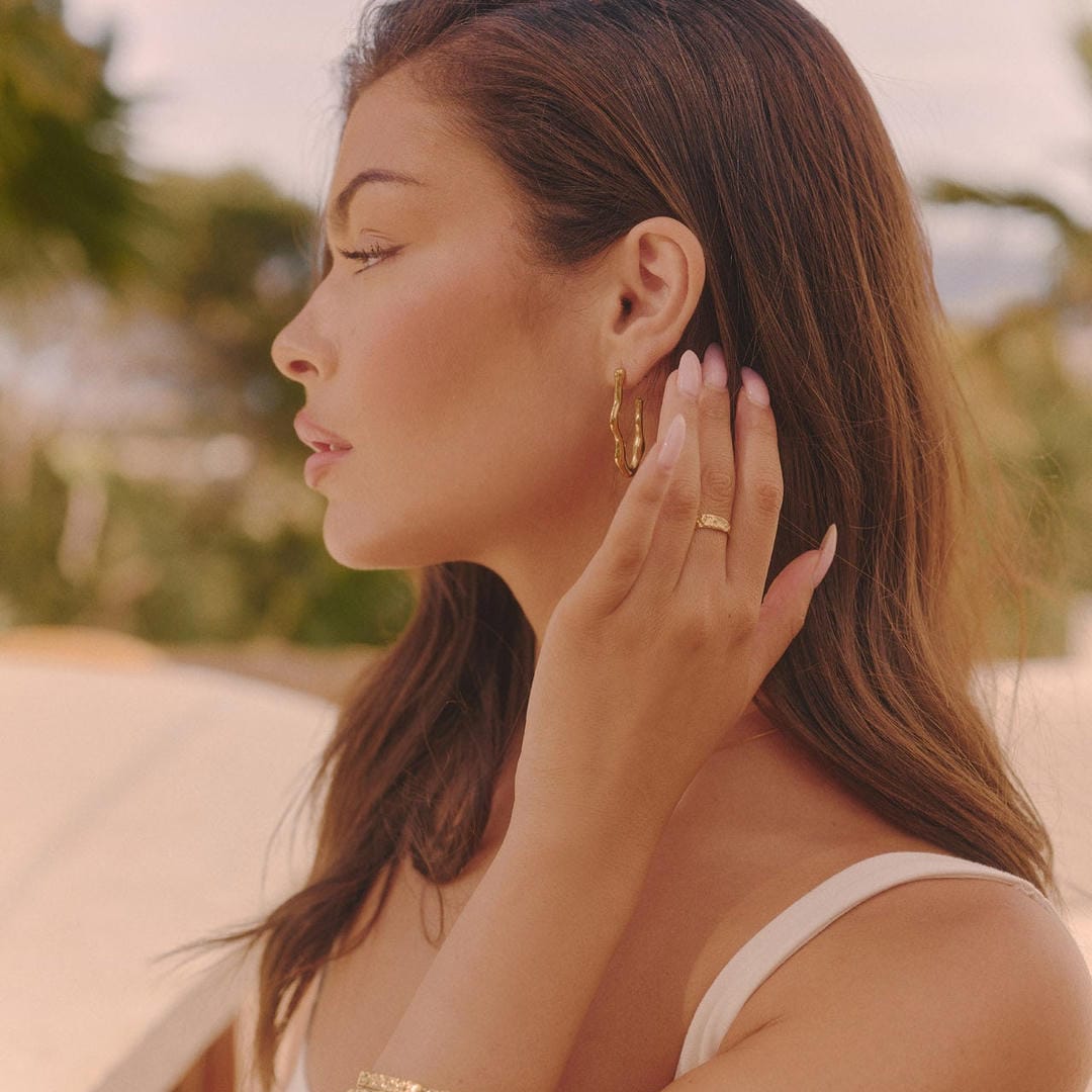 Pendientes aro Zephyr de oro – imagen 4