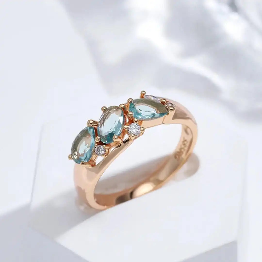 Anillo vintage de oro rosa con circonita azul – imagen 3