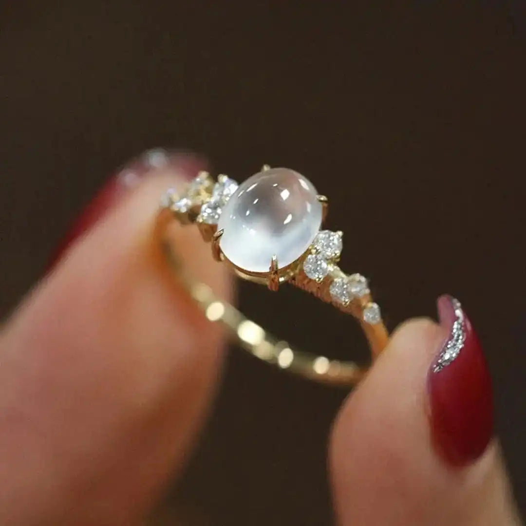 Anillo de piedra luna con brillo lunar – imagen 3