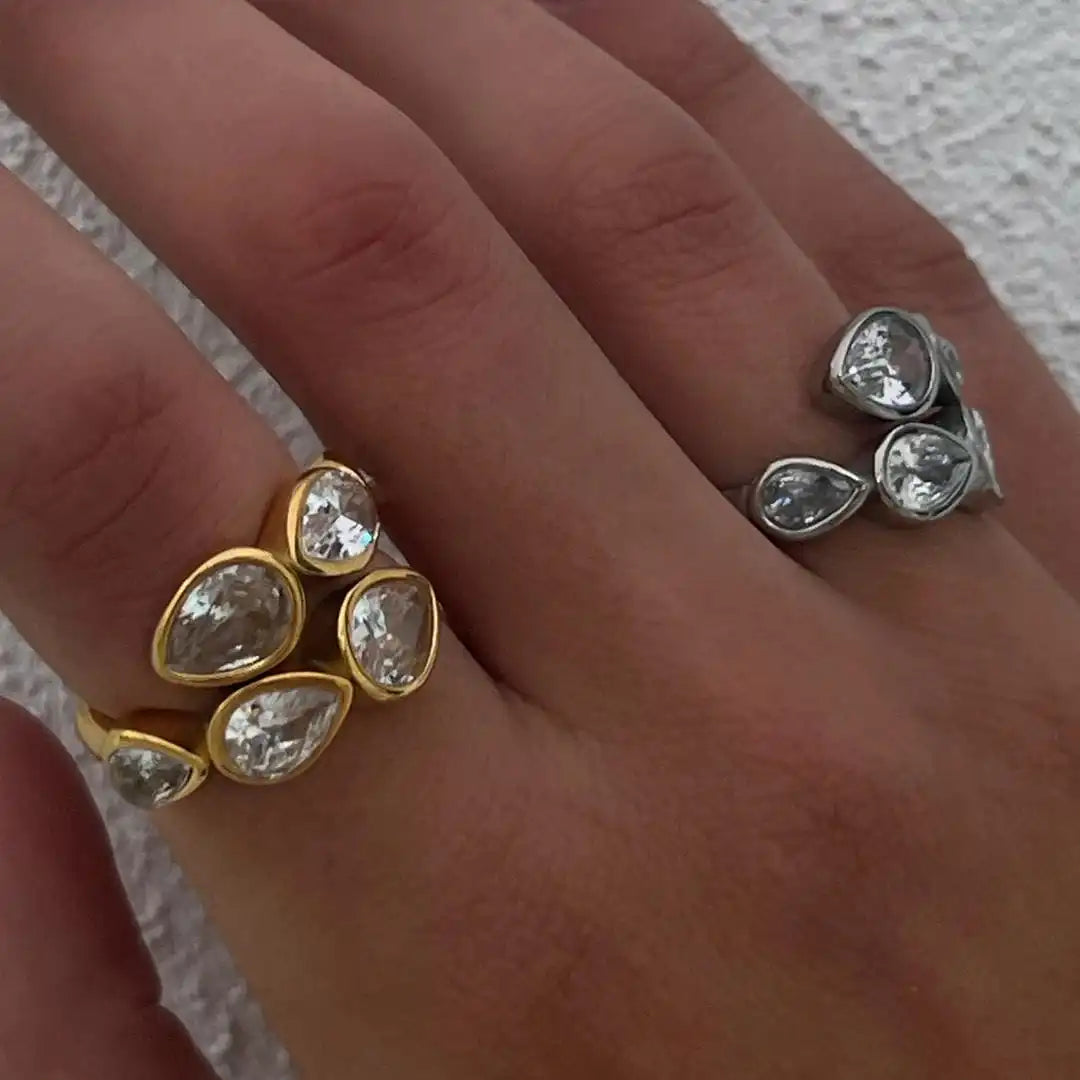 Anillo cluster de cinco piedras en forma de lágrima – imagen 3