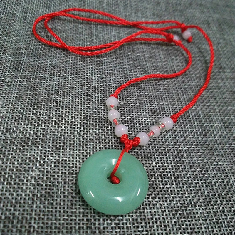 Colgante de jade con disco elegante – imagen 2